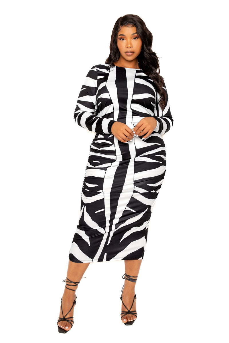 Buxom Couture Curvy Women Plus Size Animal Print Ruched Bodycon Dress Black and White Zebra
