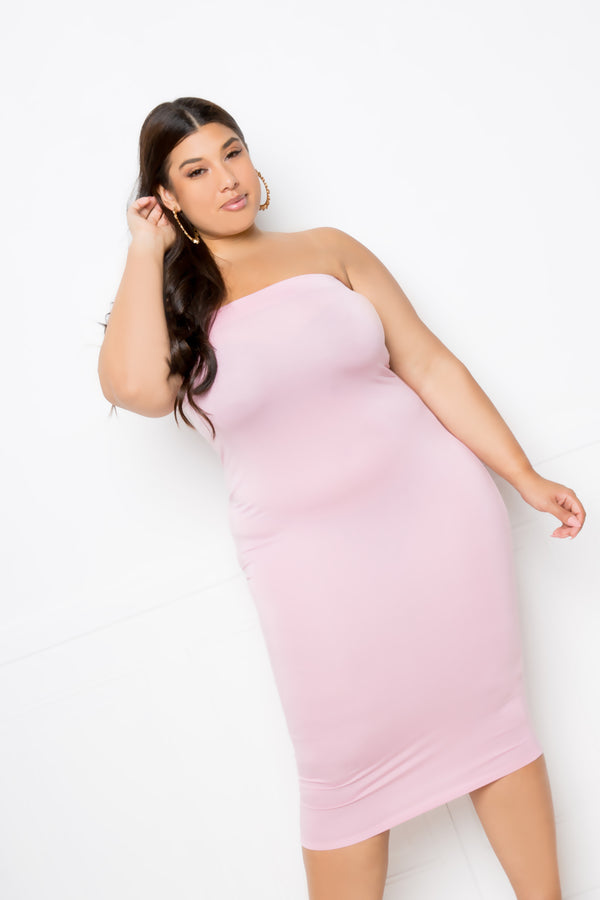 buxom couture curvy women plus size strapless midi tube dress mauve pink blush