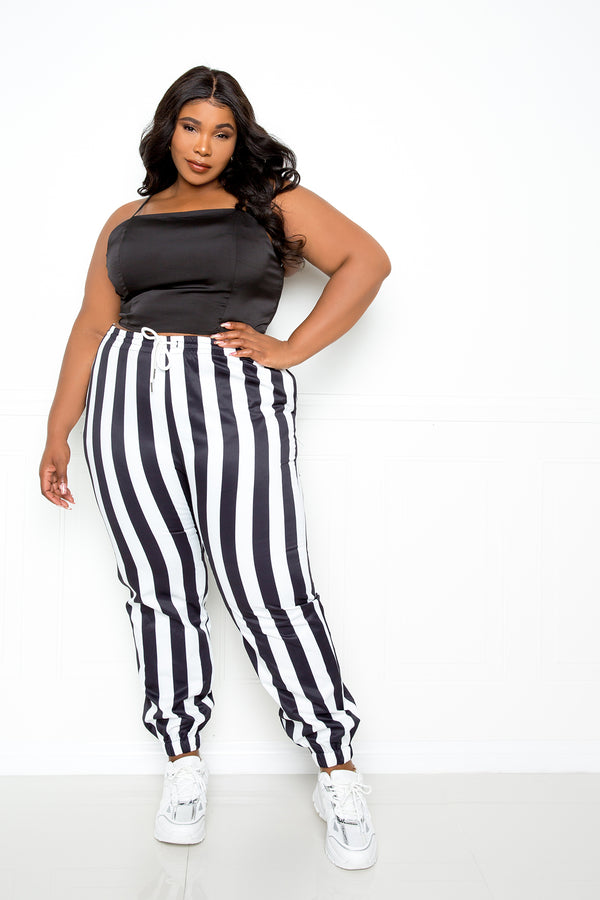 buxom couture curvy women plus size stripe jogger pants black and white